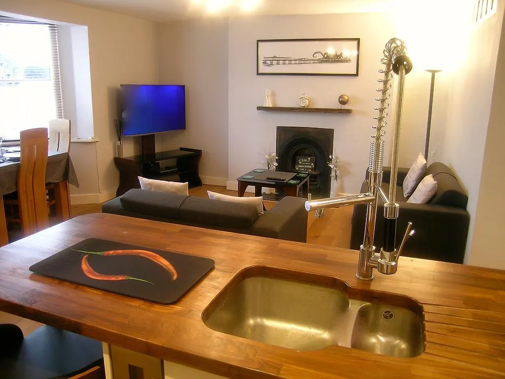 1 Bedroom Seafront Apartment Channel View 布赖顿
